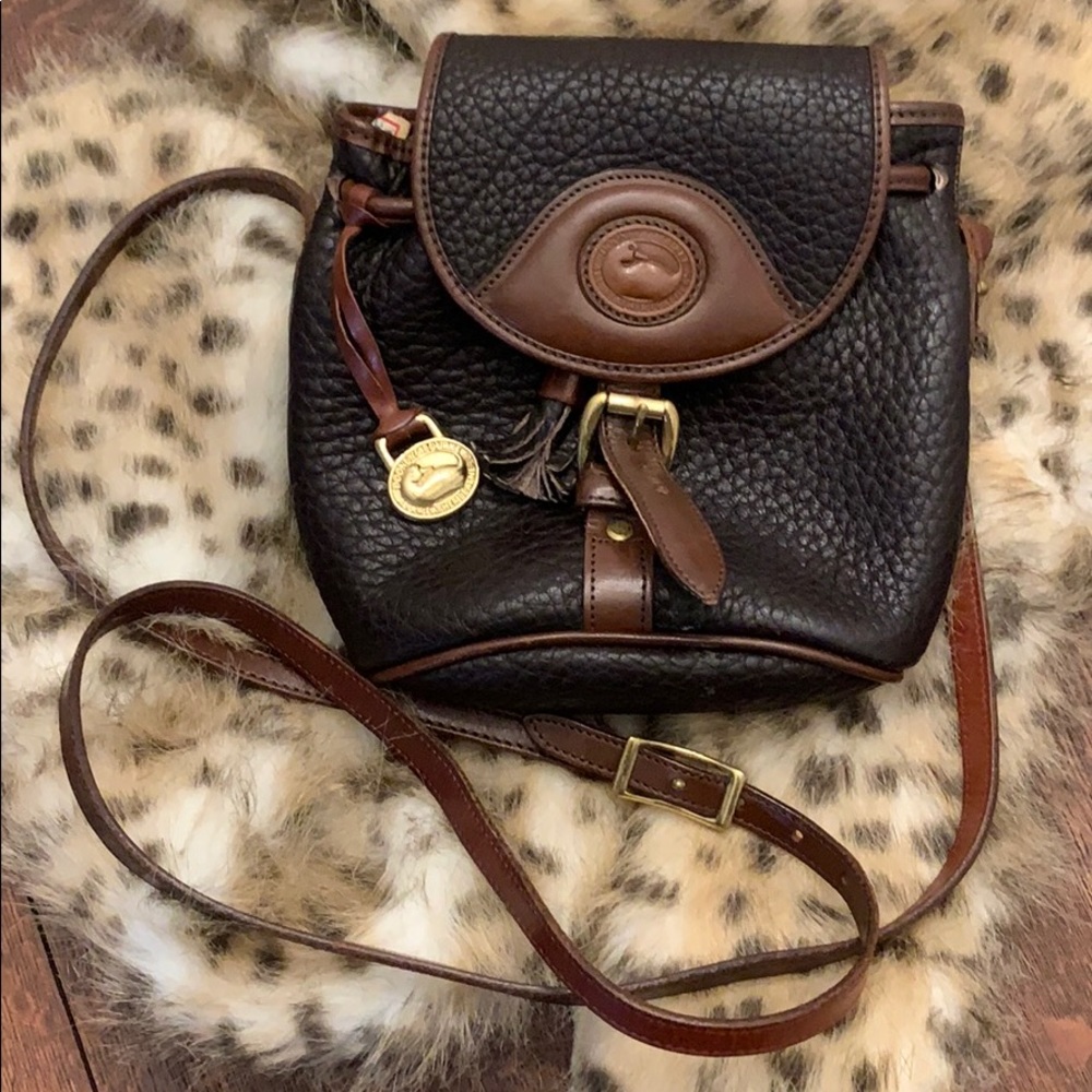 Dooney & Bourkey Vintage Bucket Bag